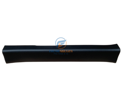 Ốp nhựa bậc cửa trước, phải - KD4568710