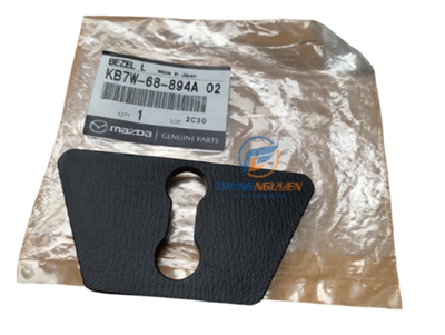 Nắp nhựa che móc khóa nắp cốp sau Mazda CX-5,8 - KB7W68894A02 