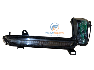 Đèn xi nhan gương chiếu hậu phải Mazda CX-30 - DFR569122,DFR569122B