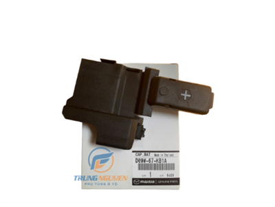Nắp che cọc dương bình ắc quy Mazda 2,CX-3 - D09W67KB1,D09W67KB1A